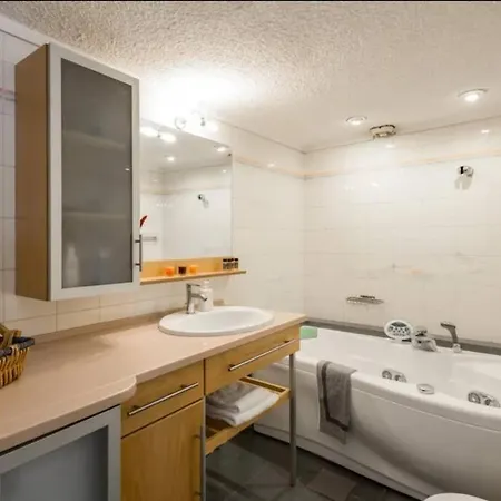 Lejlighed Ano Poli With Private Terrace And View Thessaloníki